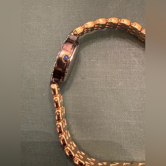 Vintage Two Tone Black & Gold Armitron Diamond Now Ladies Watch- Works! - Picture 10 of 13